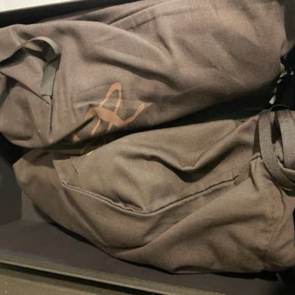 Dior x Cactus Jack B713 (Mocha) - Worn once for sizing - Picture 5 of 5